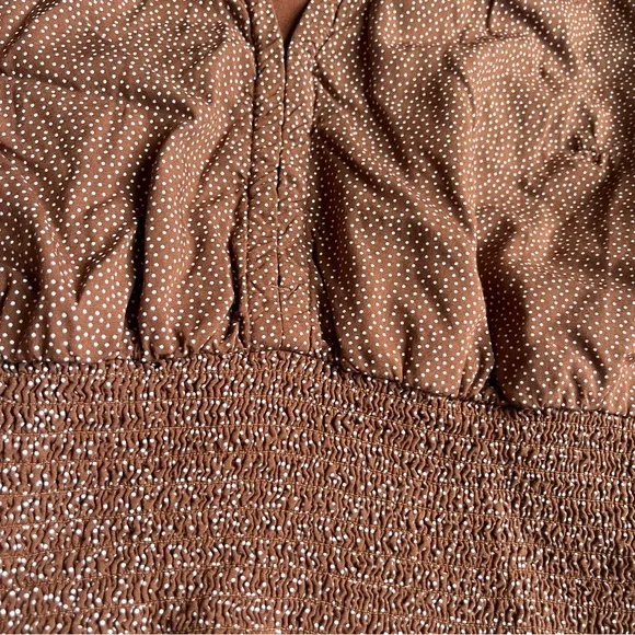 Abercrombie & Fitch Brown White Polka Dot V Neck Smocked Shirt Women's SZ M - Picture 4 of 6